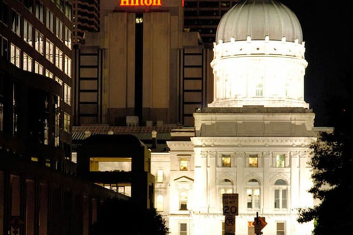 Hilton Indianapolis Hotel & Suites