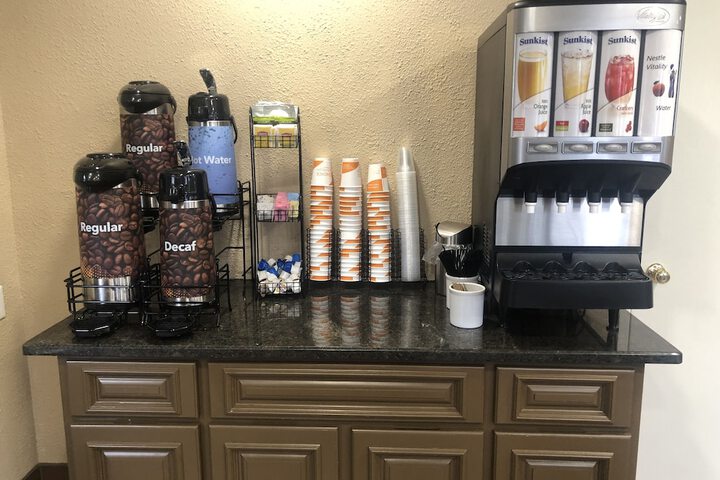 Breakfast/Coffee Service 30 of 32