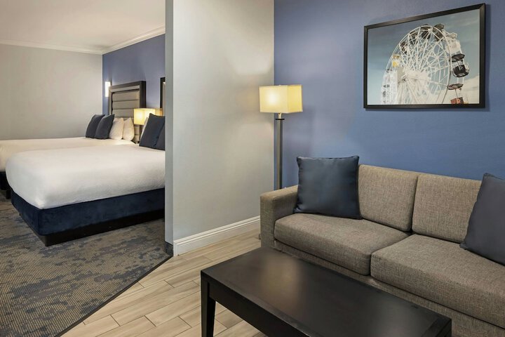 City Express by Marriott Manhattan Beach