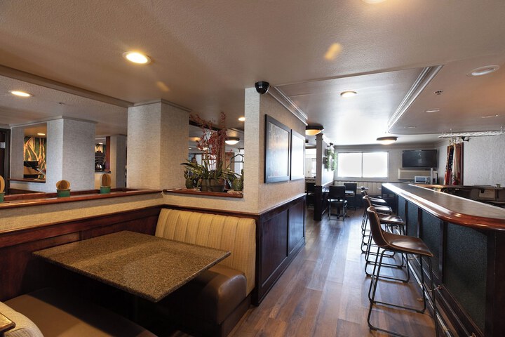 Oxnard Inn Lancaster