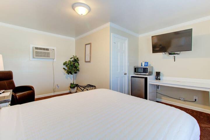 Room 41 of 51