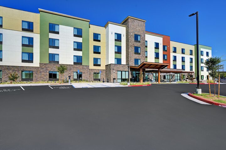 Hotel 4 of 55