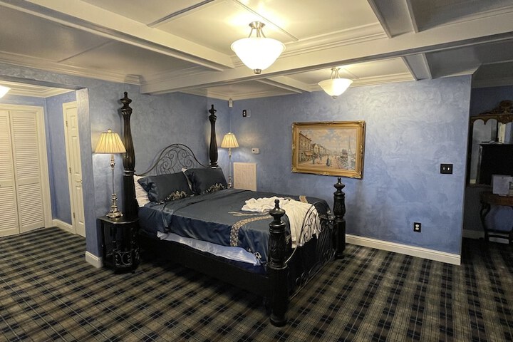 Room 20 of 45