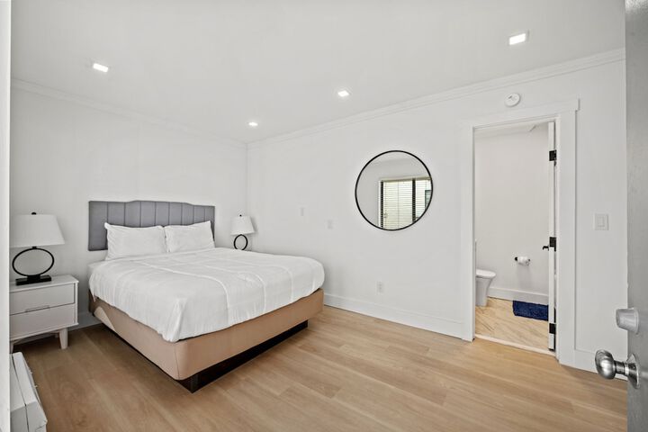 Room 30 of 51