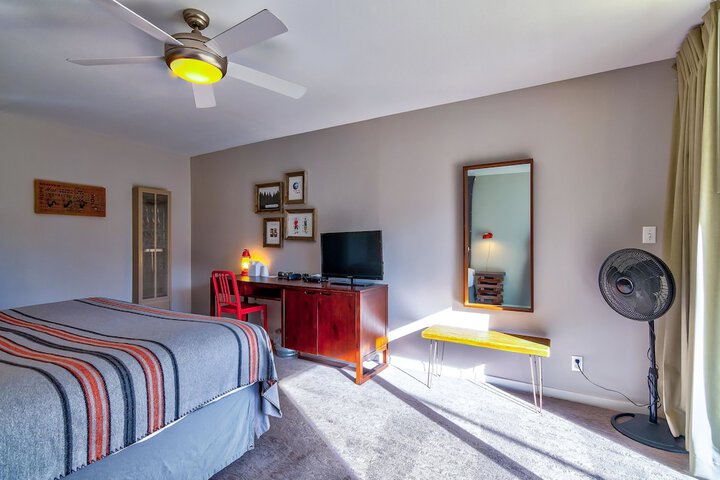 Room 21 of 53