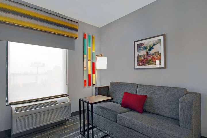 Hampton Inn & Suites Syracuse Dewitt