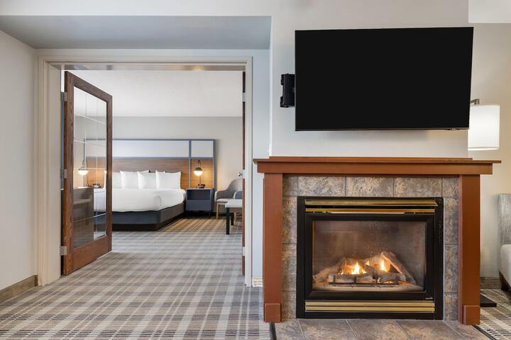 AmericInn by Wyndham Valley City - Conference Center