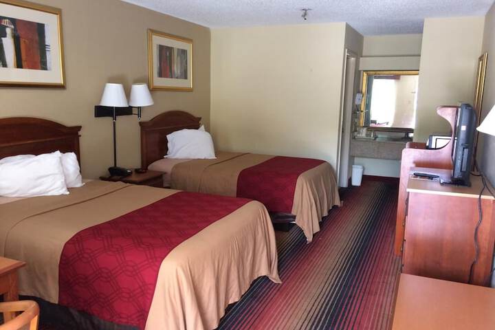 Room 19 of 34