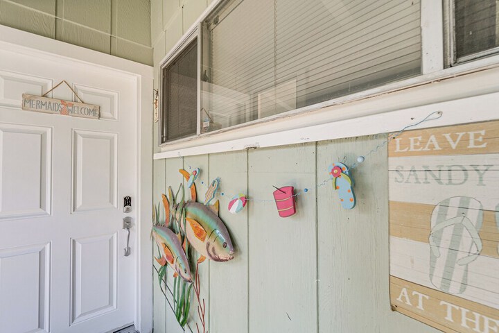 Manasota Key Vacation Rental w / Beach Access!