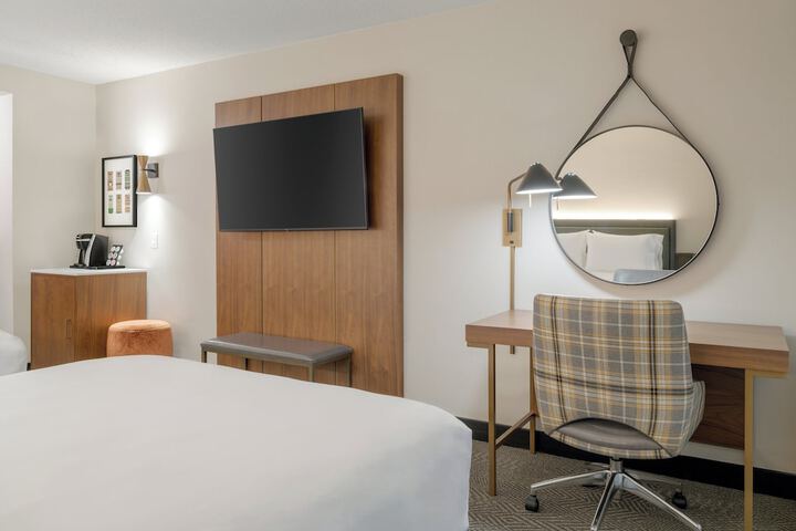 Room 54 of 91