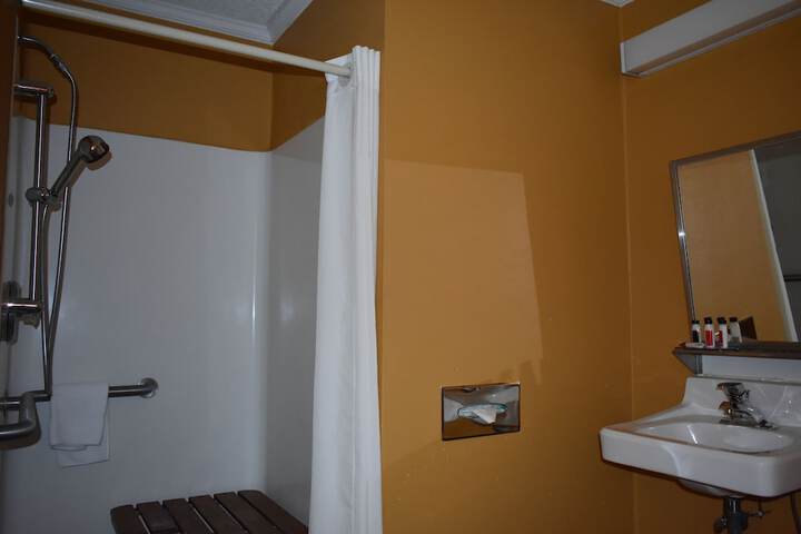 Room 22 of 29