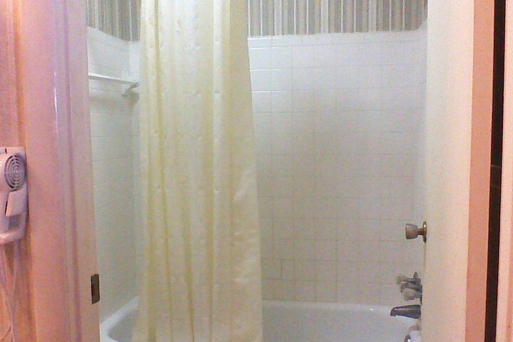Room 10 of 23