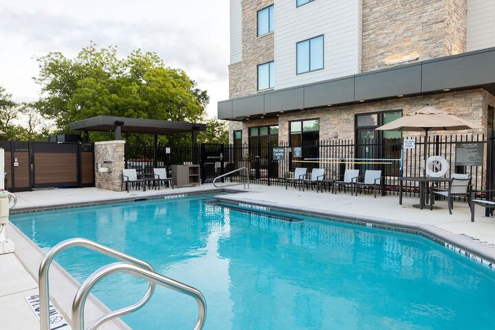 Pool 2 of 20