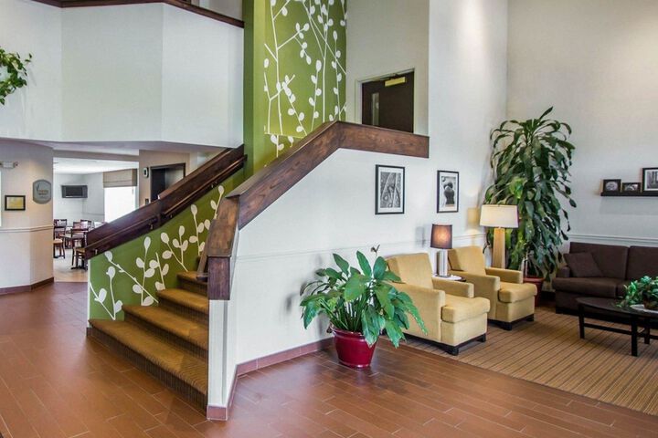Sleep Inn & Suites Niantic North
