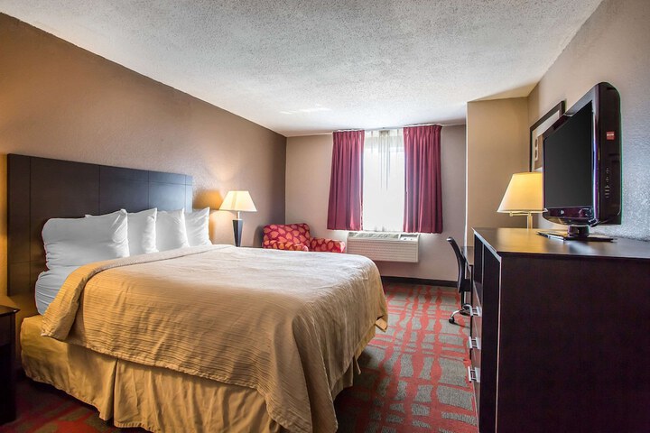 Room 14 of 30