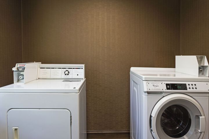 Holiday Inn Express Suites Plant City by IHG