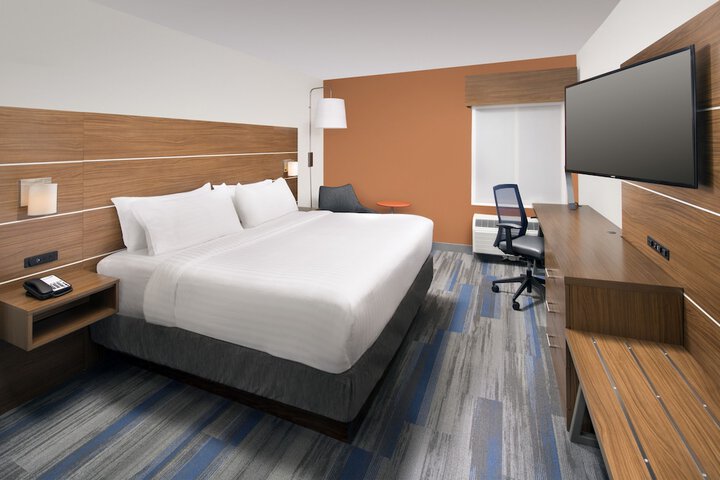 Room 15 of 21