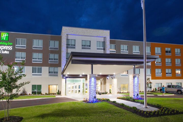 Hotel 4 of 59