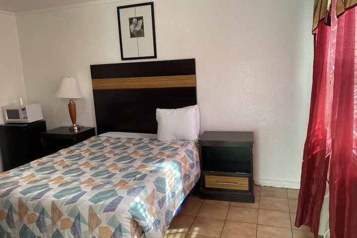 Room 48 of 72