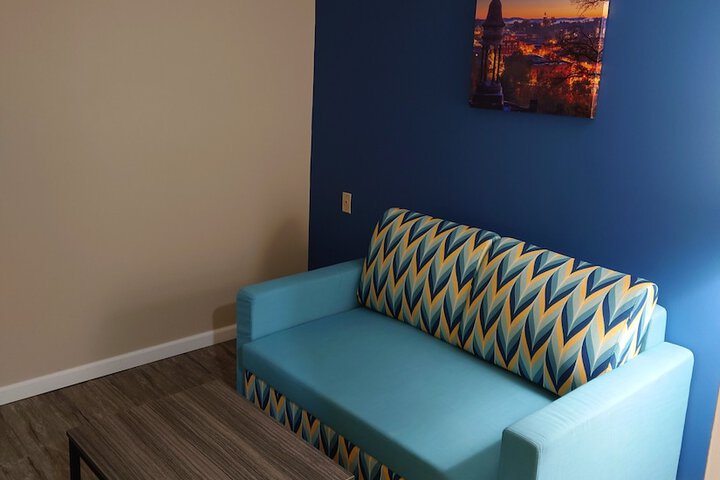 Room 17 of 25