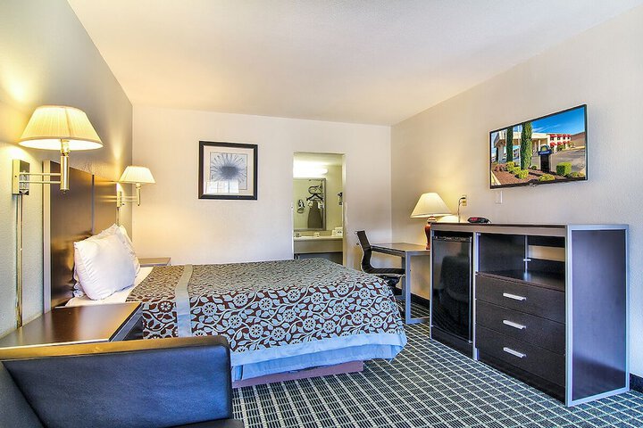 Room 20 of 48