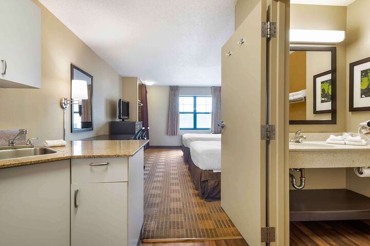 Room 12 of 30