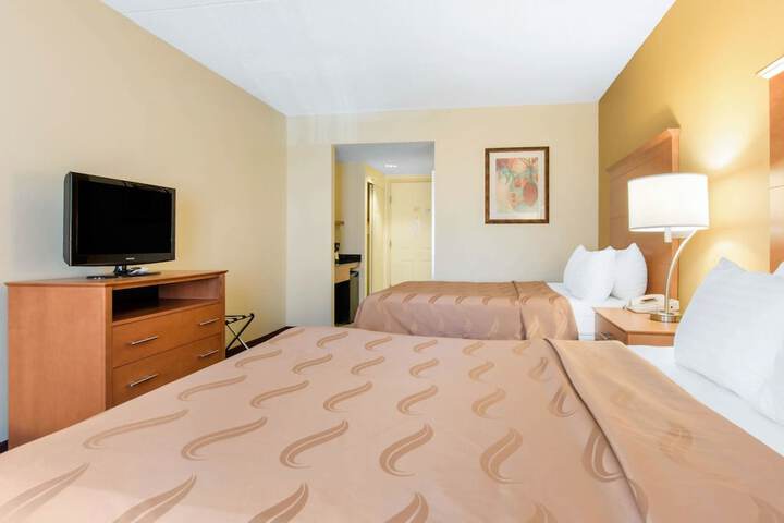 Room 11 of 36