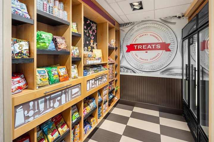 Hampton Inn & Suites Seattle-North / Lynnwood