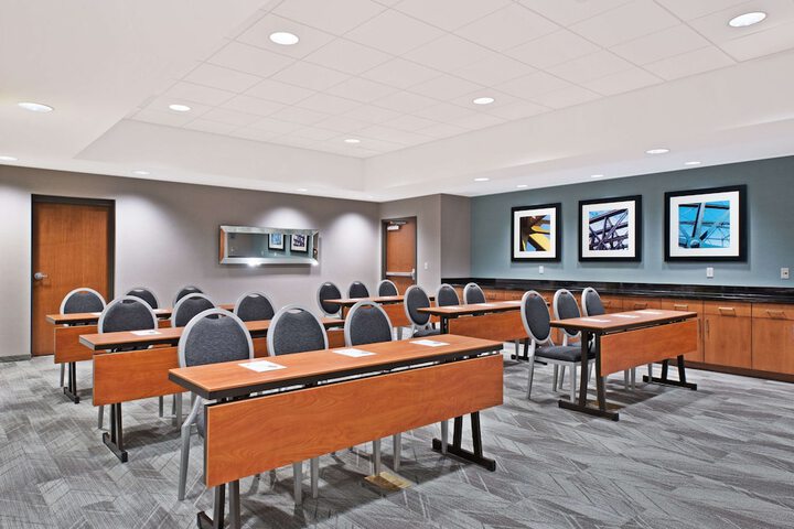 Hampton Inn & Suites North Huntingdon-Irwin