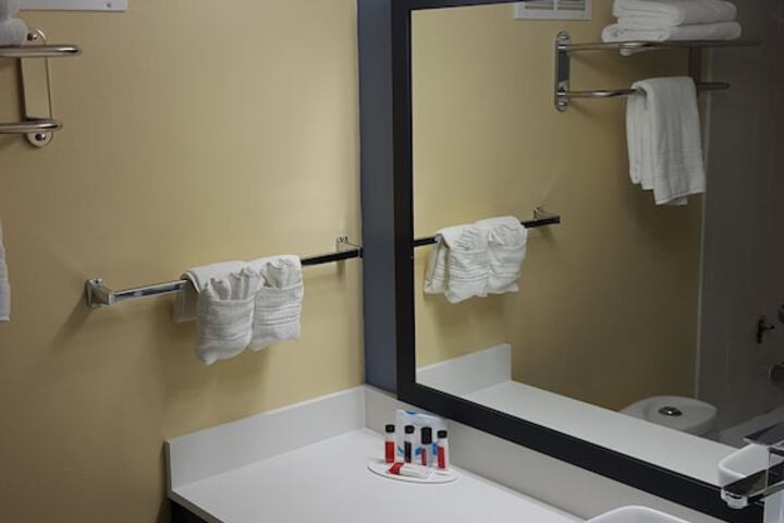 Room 5 of 15