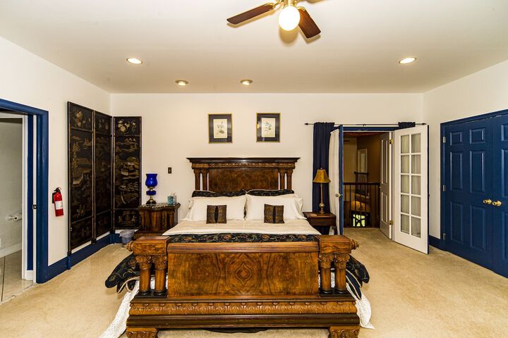 Stone Manor Boutique Inn