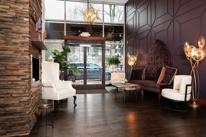The Horton Hotel and Rooftop Lounge