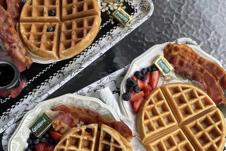 Breakfast/Coffee Service 38 of 42