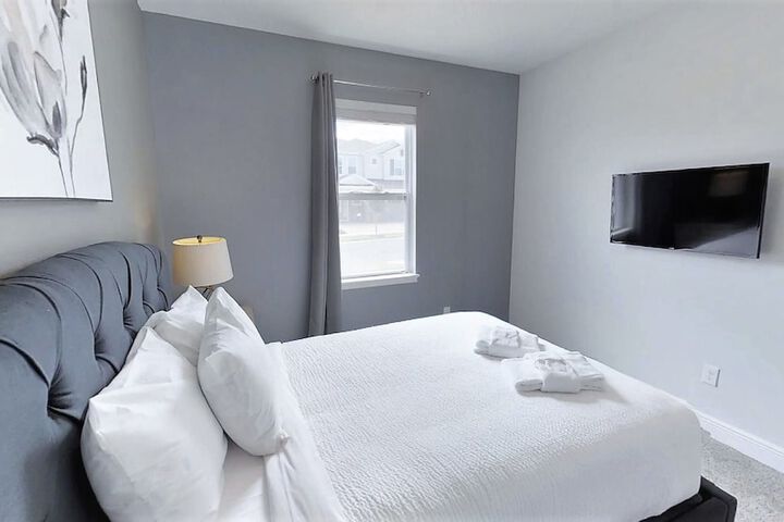 Room 44 of 46