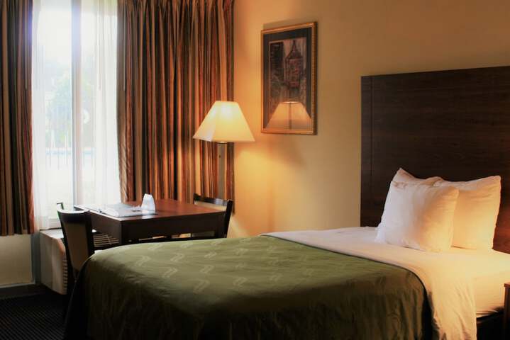 Room 32 of 55
