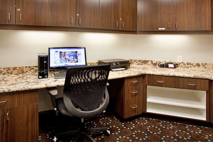 Business Center 23 of 23