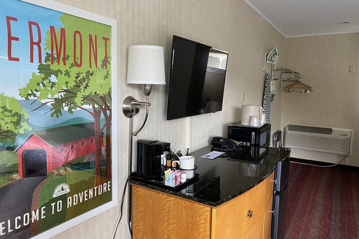 Room 30 of 53