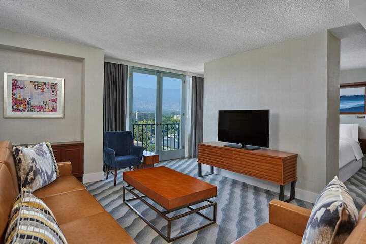 Room 19 of 67