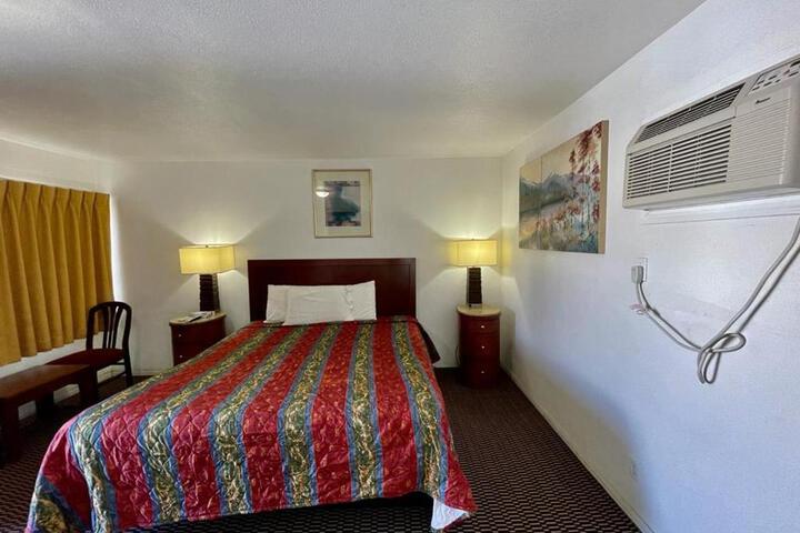Desert Inn