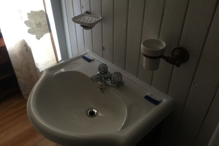 Room 12 of 22