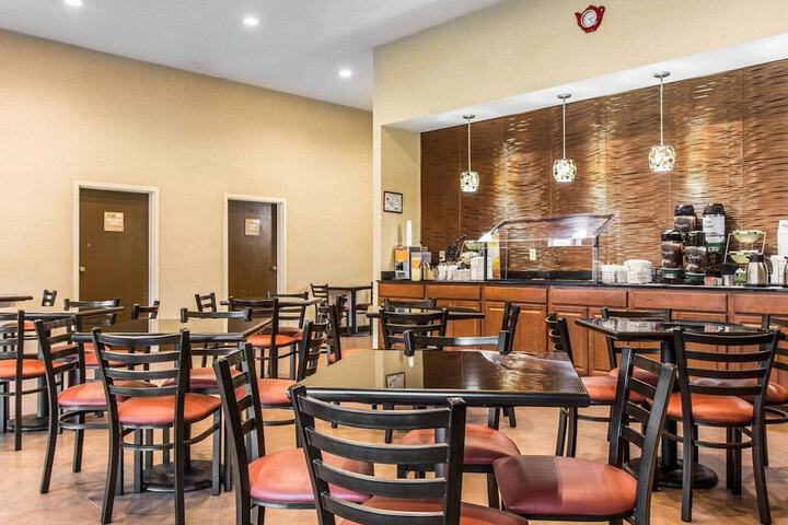 Quality Suites Hickory South