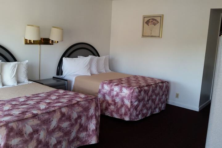 Room 23 of 29