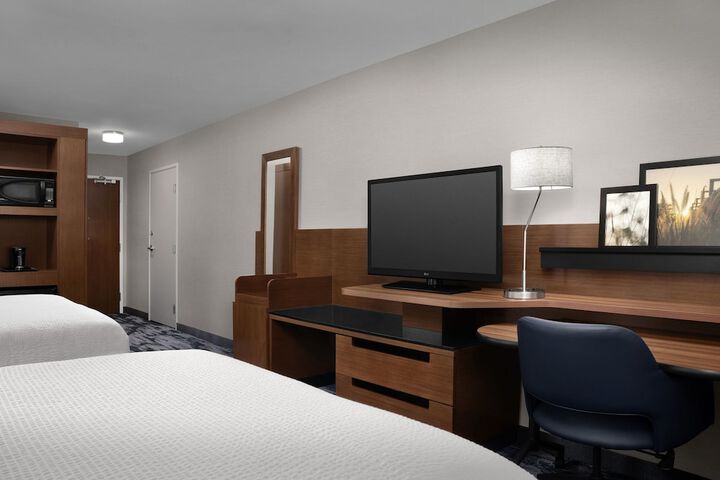 Room 16 of 33