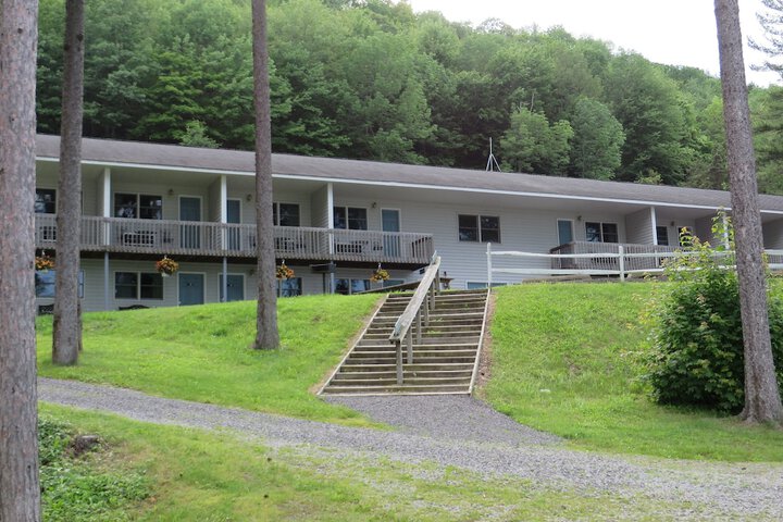 Hotel 4 of 127