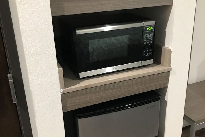 Room 14 of 16