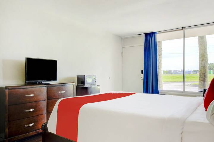 Room 35 of 53