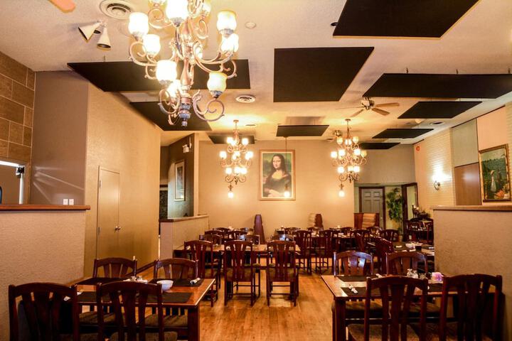 Dining 11 of 22