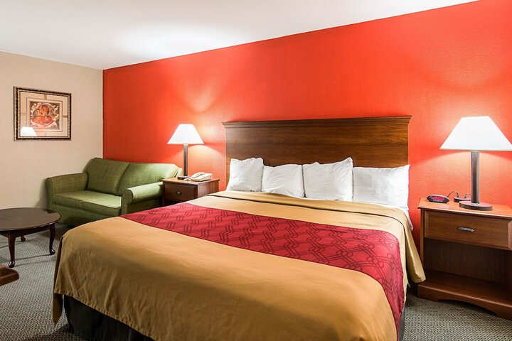 Room 22 of 35