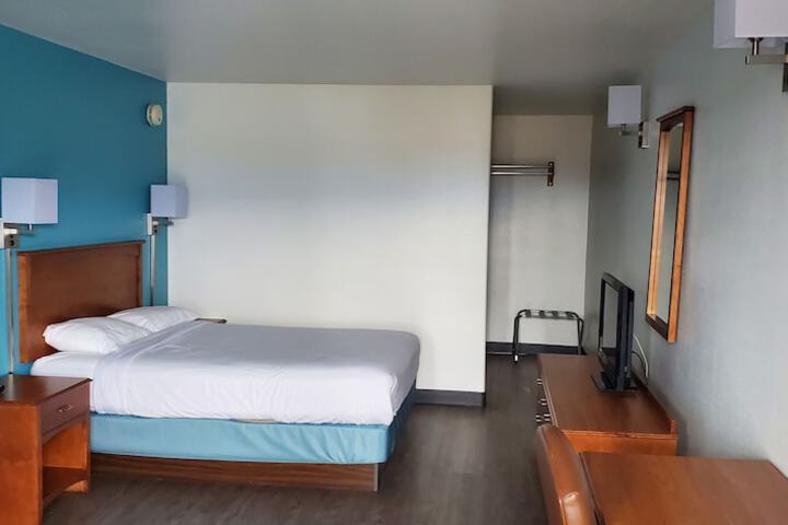 Motel 6 Baker City OR