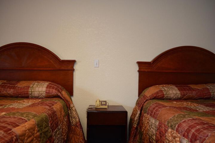 Room 16 of 30